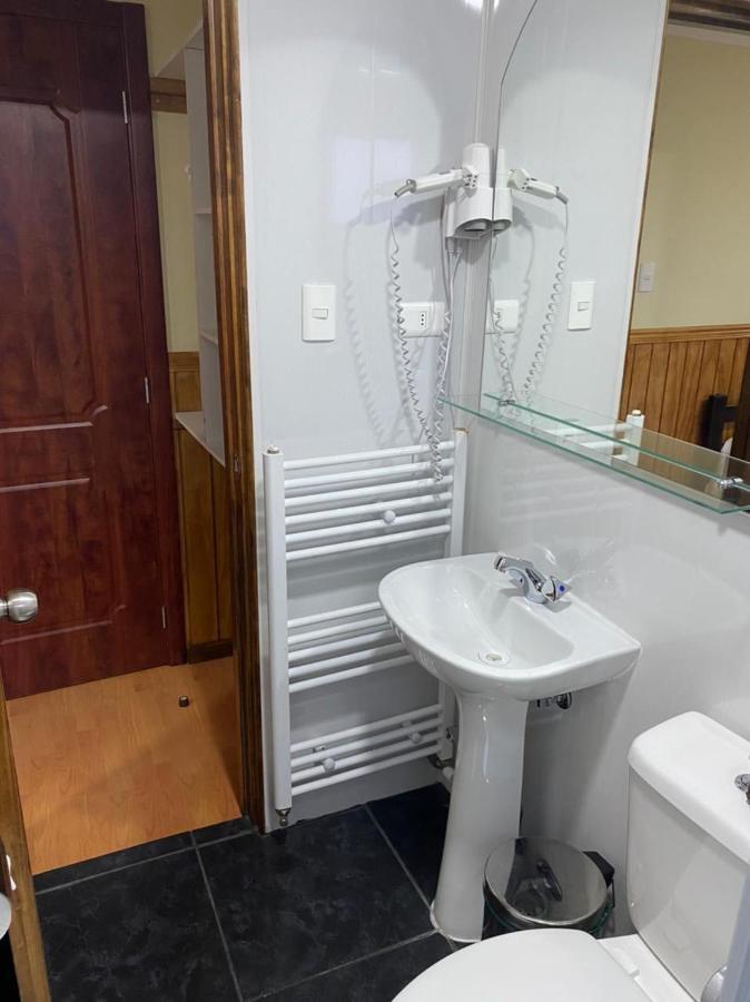 Hostal America En Puerto Natales Dış mekan fotoğraf