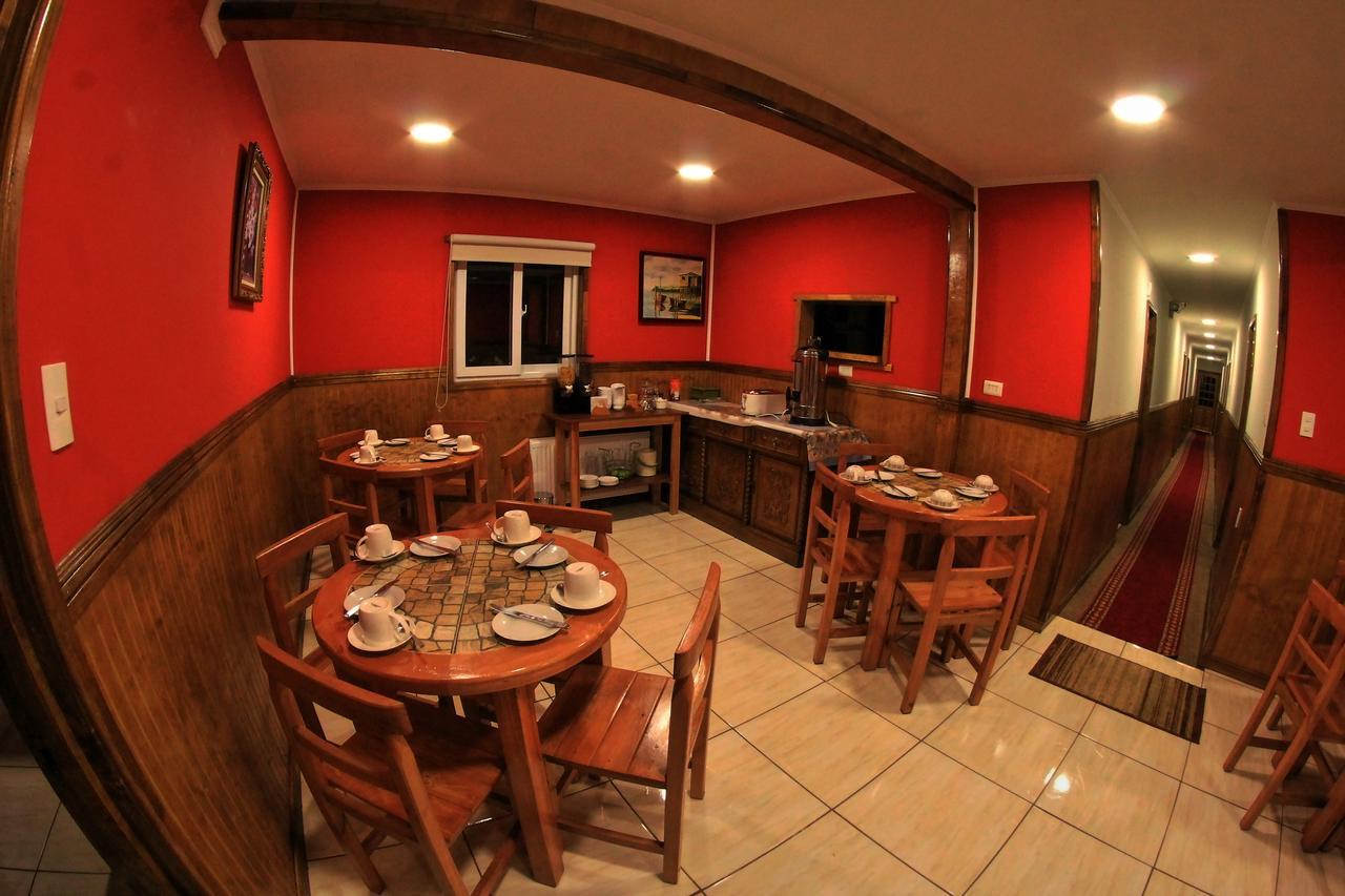 Hostal America En Puerto Natales Dış mekan fotoğraf