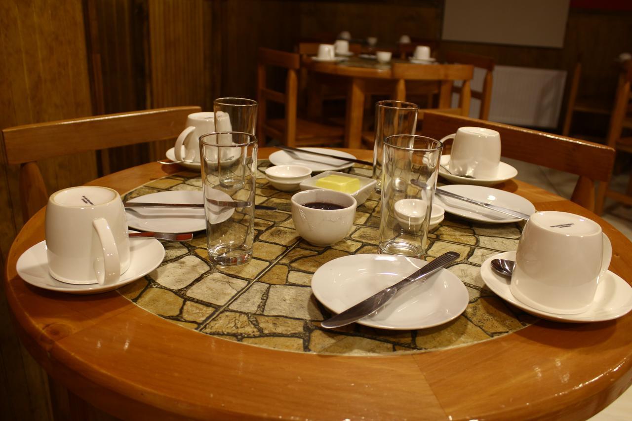 Hostal America En Puerto Natales Dış mekan fotoğraf